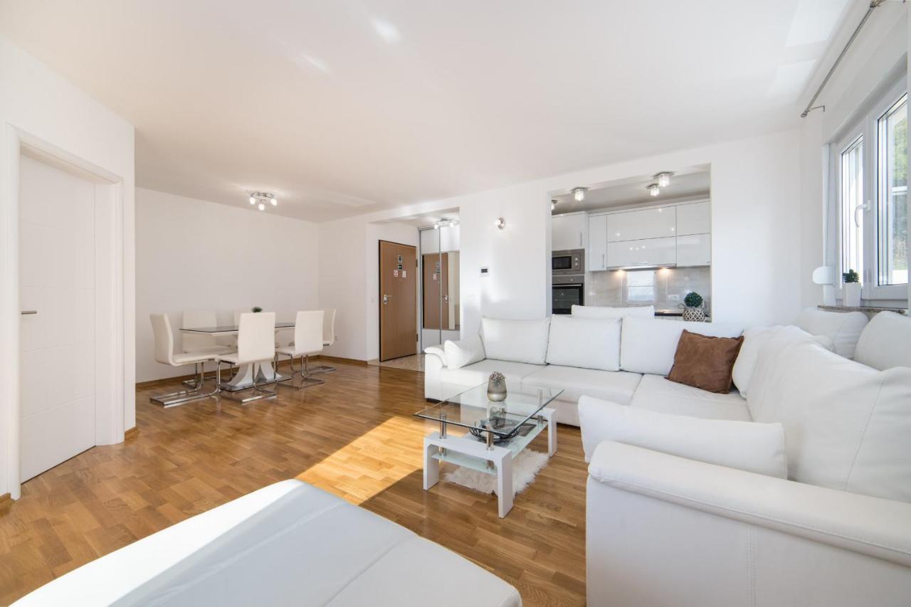 Apartments Crystal Makarska Exterior photo