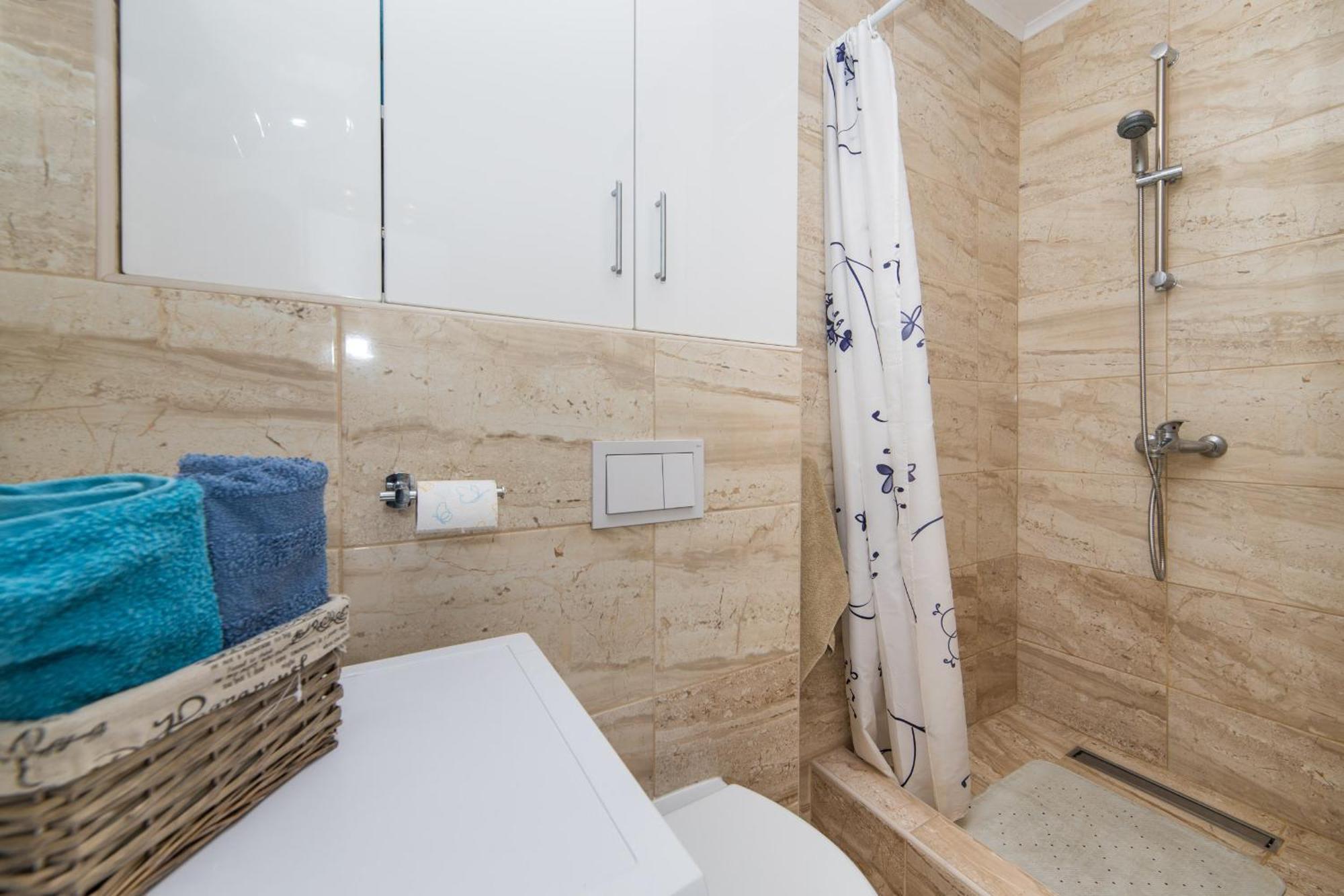 Apartments Crystal Makarska Room photo